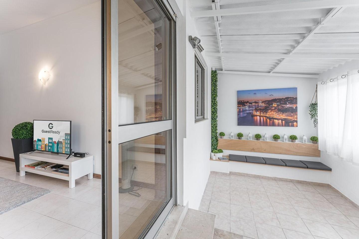 Guestready - Modern Cosy With A Terrace Apartament